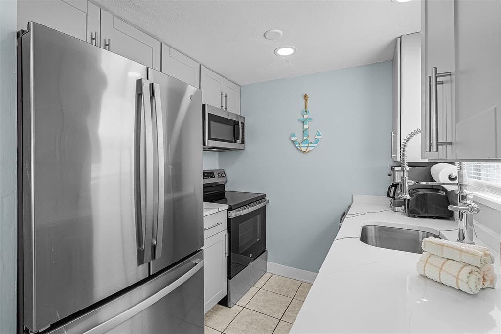 6020 MIDNIGHT PASS ROAD 49 photo 13