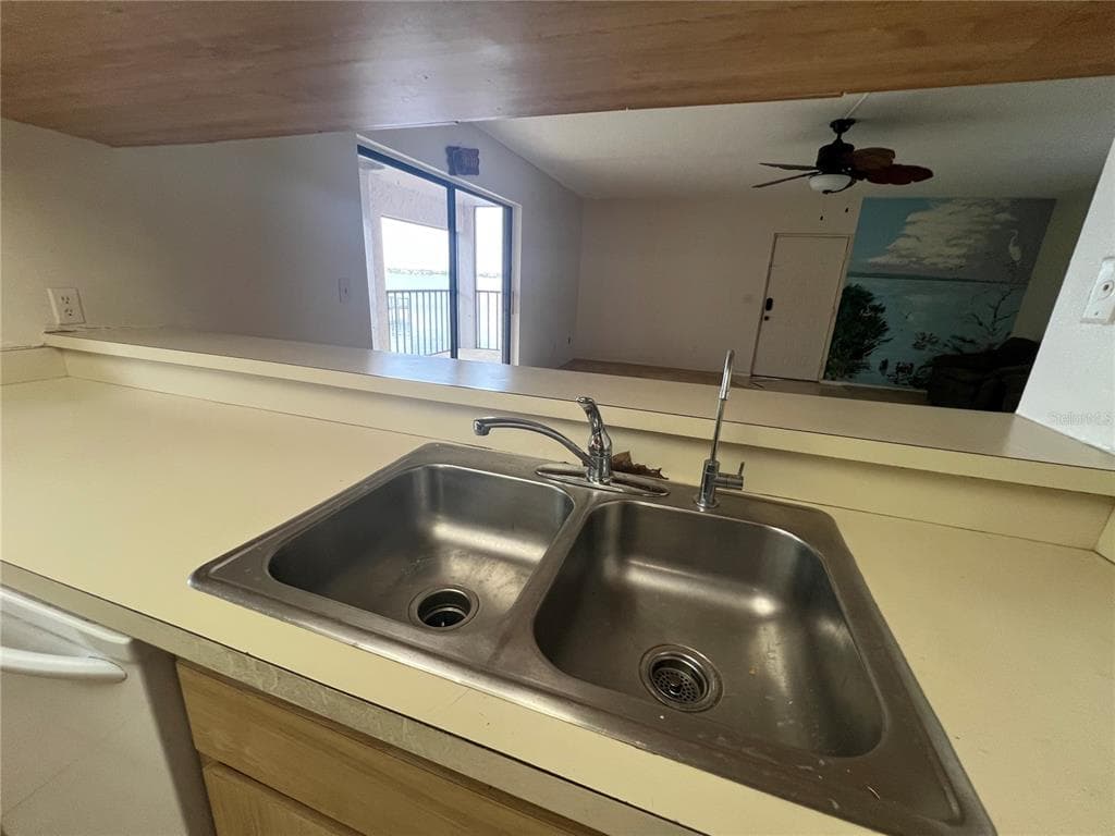 4403 7TH STREET E 7 photo 10