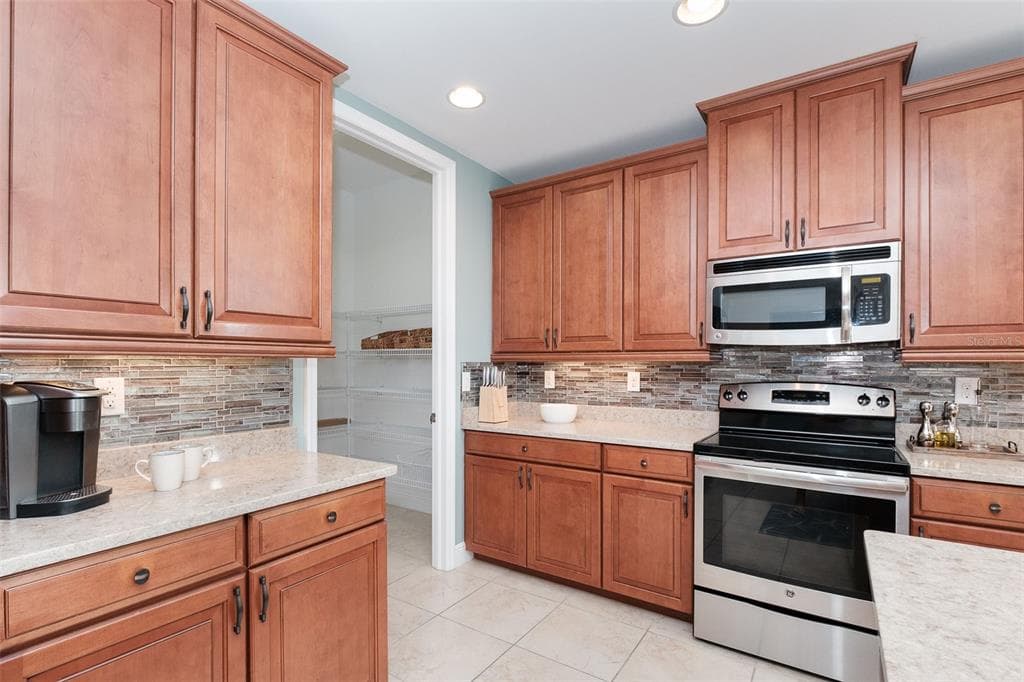 10330 LONGSHORE ROAD 51 photo 12