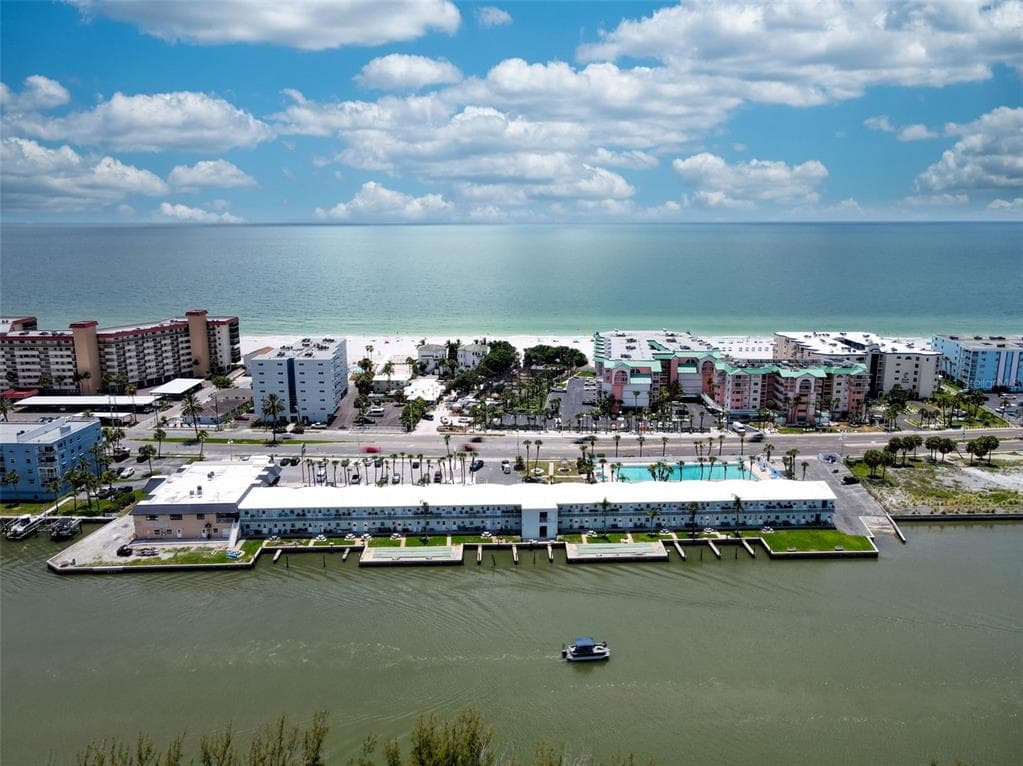 18399 GULF BOULEVARD 364 photo 19