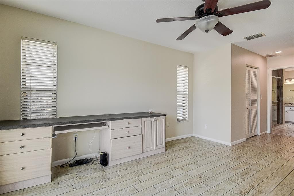 2876 LAKE VALENCIA BOULEVARD E photo 23