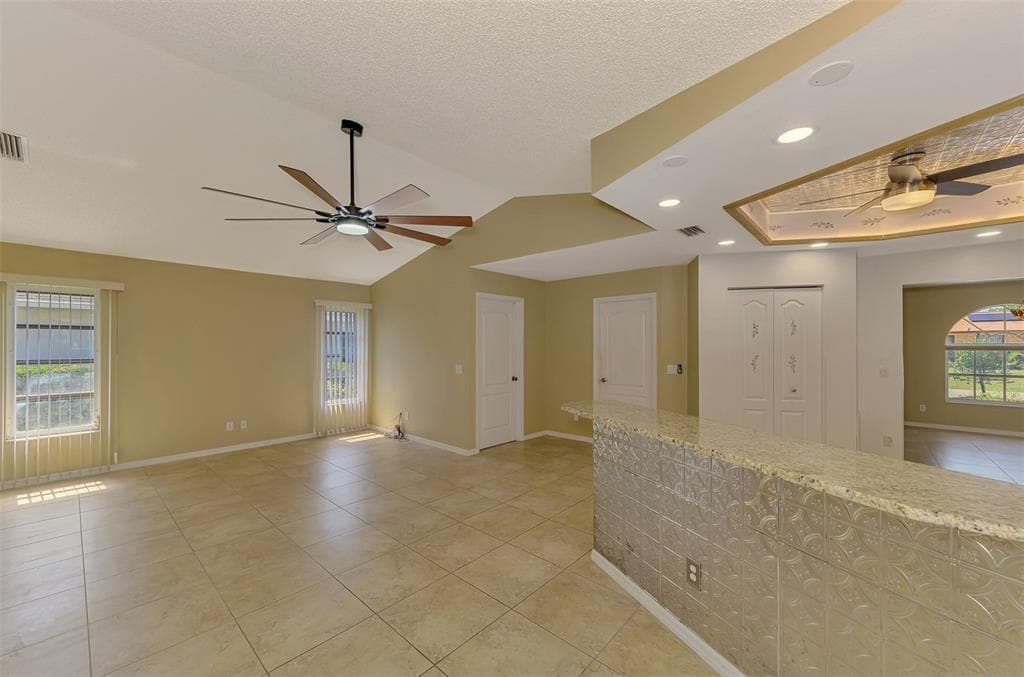 3706 SLAYTON AVENUE photo 24