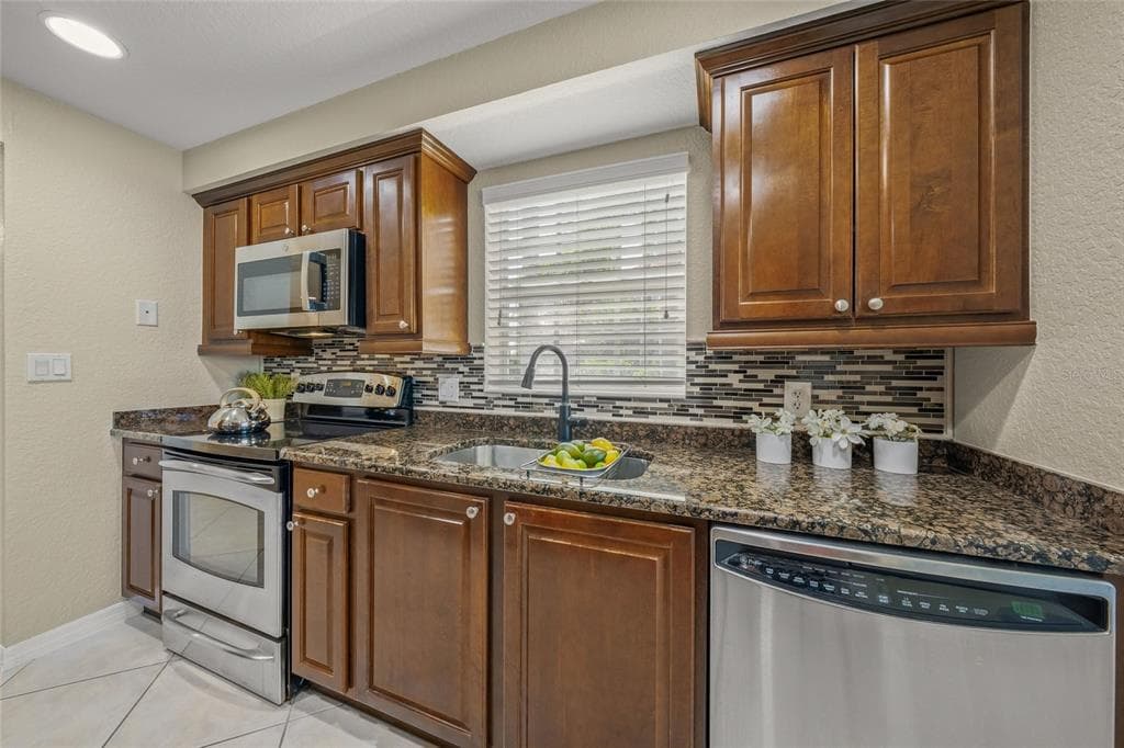 2251 JESSIE HARBOR DRIVE 2101 photo 21