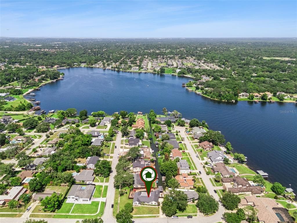 301 BRANTLEY HARBOR DRIVE photo 2
