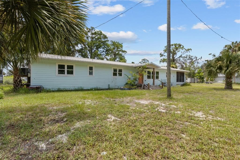 306 SE 256 STREET photo 2