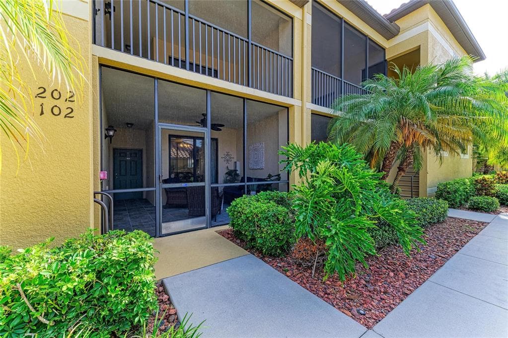 7305 RIVER HAMMOCK DRIVE 102 photo 1