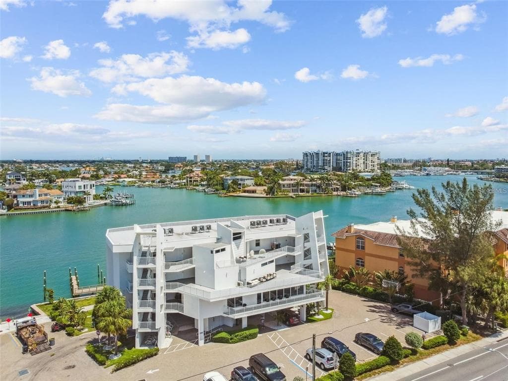 10091 GULF BOULEVARD 202E photo 24
