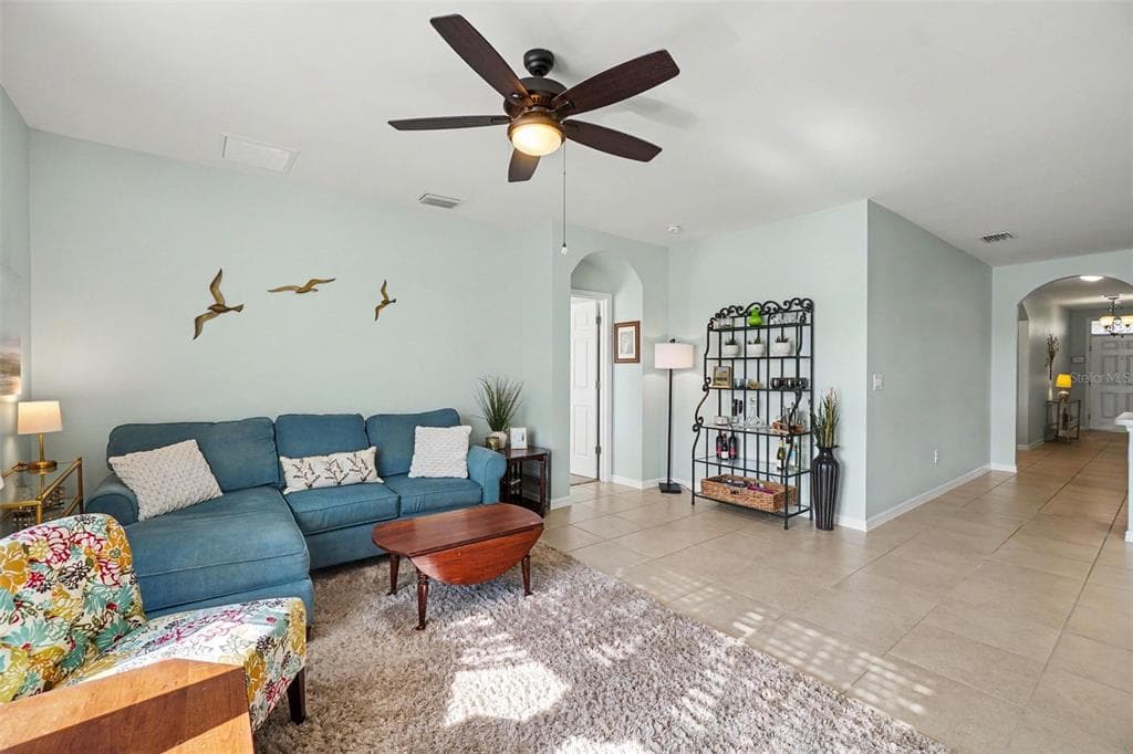 7048 WATERFORD PARKWAY photo 12