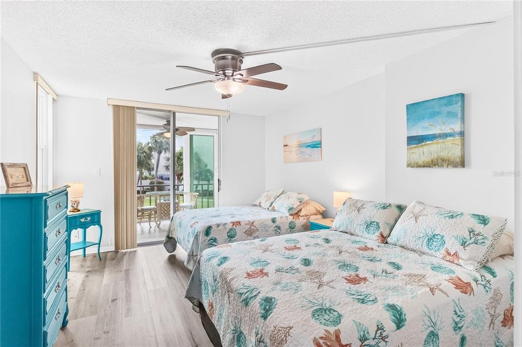 7400 SUN ISLAND DRIVE S 203 photo 18