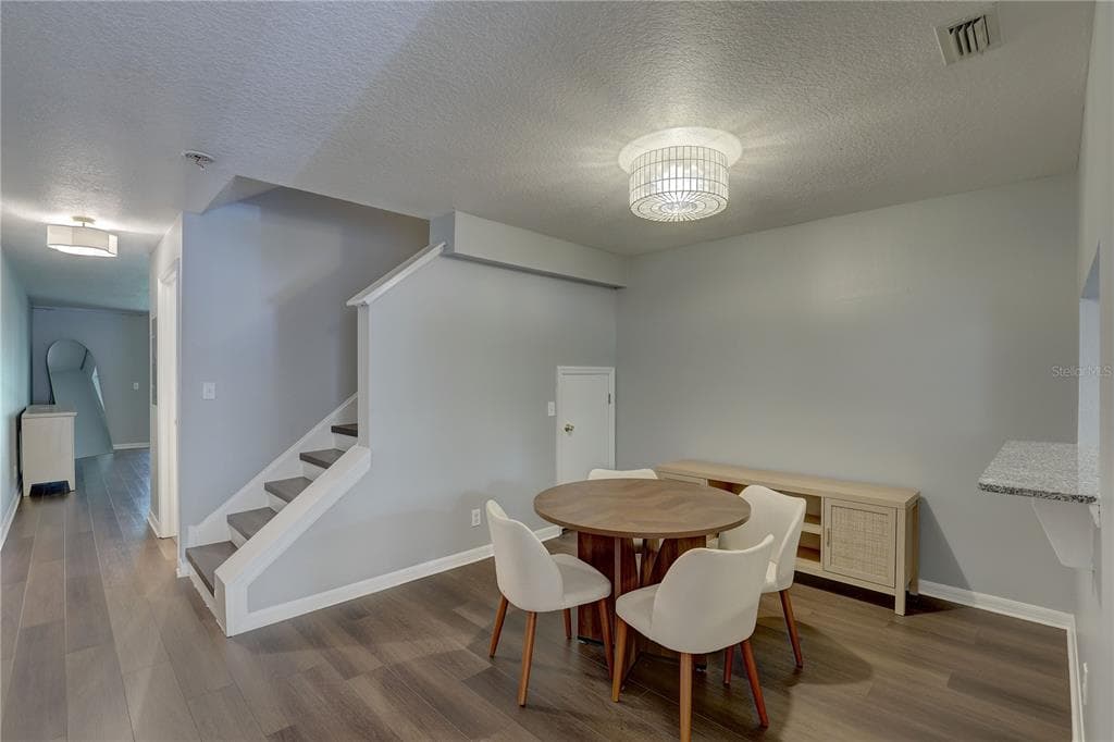 9516 CHARLESBERG DRIVE photo 23