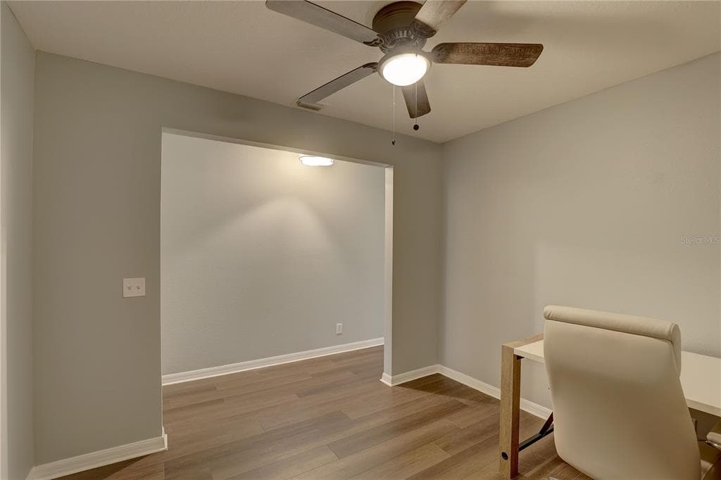 9516 CHARLESBERG DRIVE photo 10