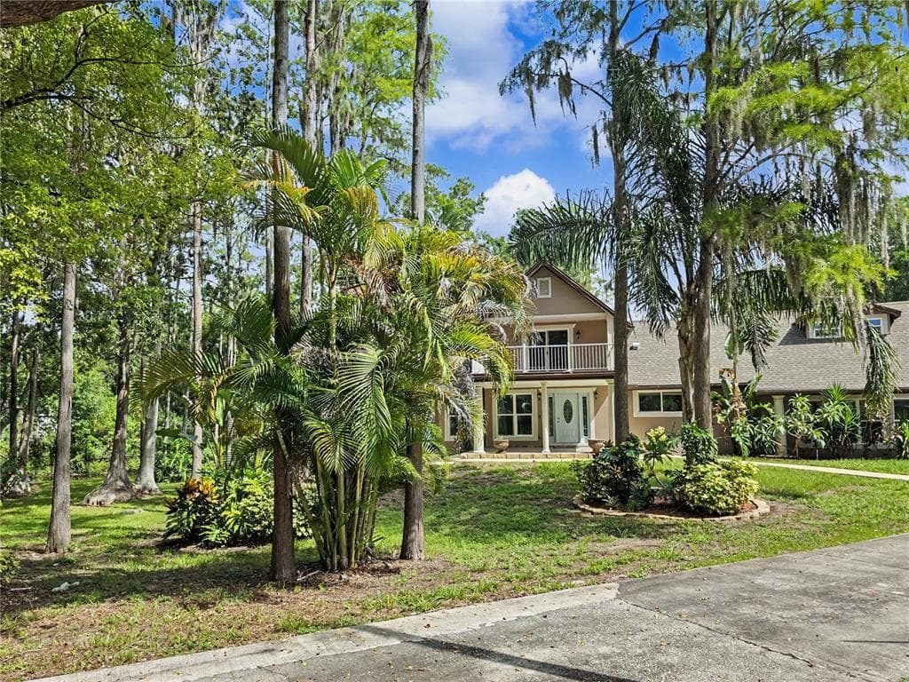 2202 AMITY COURT photo 4