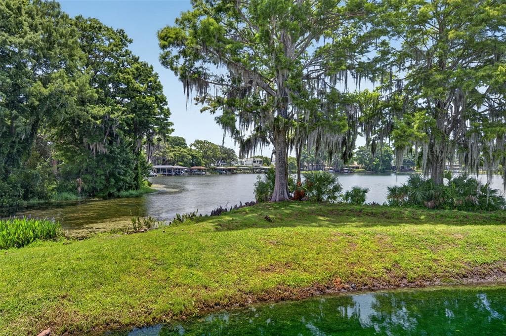 1778 MONDRIAN CIRCLE photo 20
