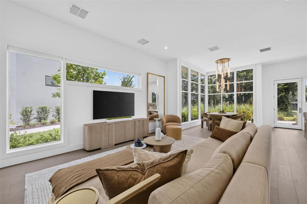 1778 MONDRIAN CIRCLE photo 8