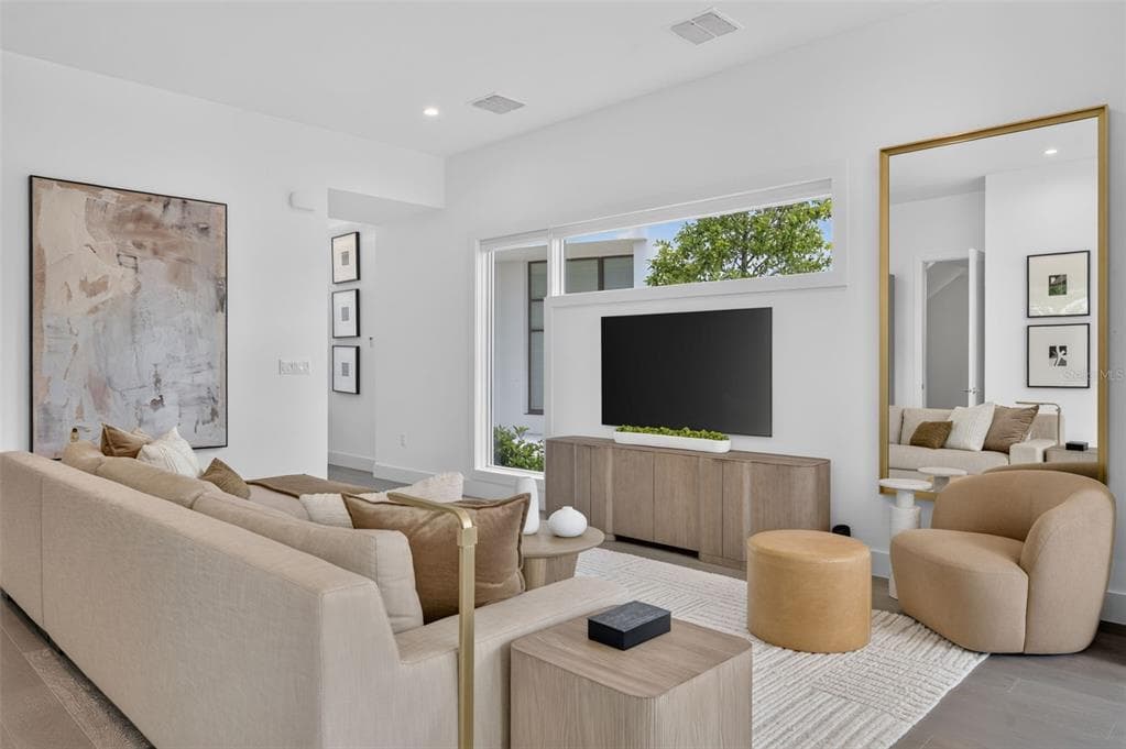 1778 MONDRIAN CIRCLE photo 9