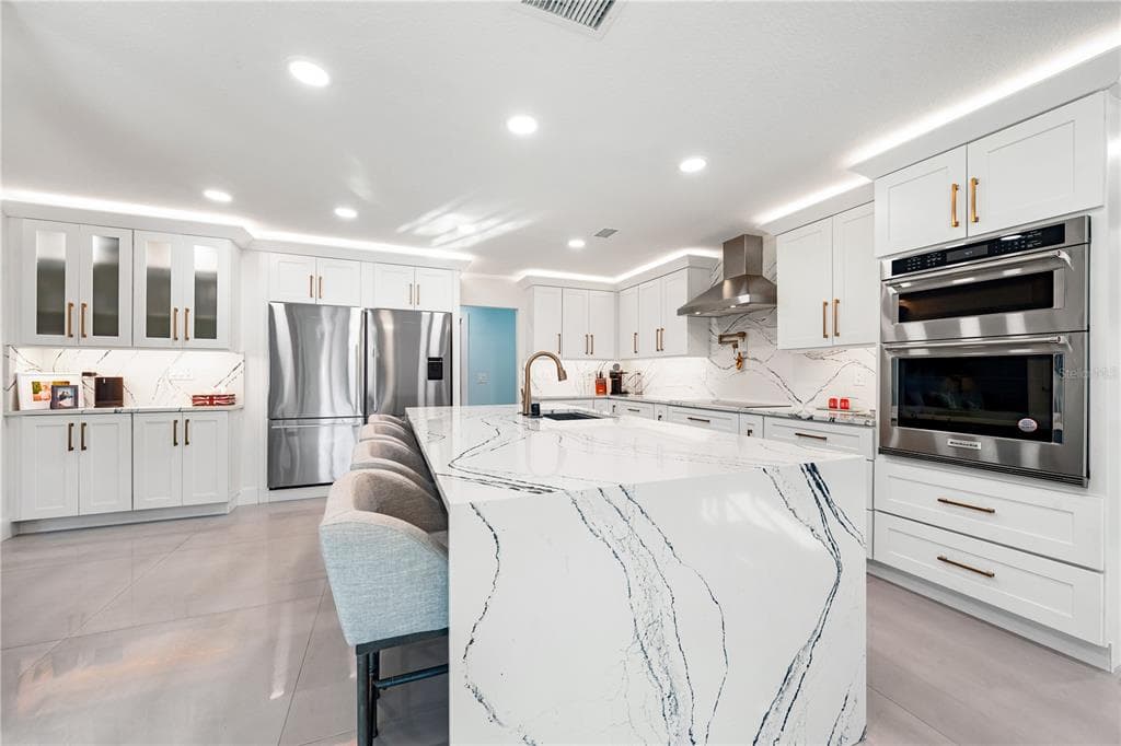 2500 MONTEREY STREET photo 16