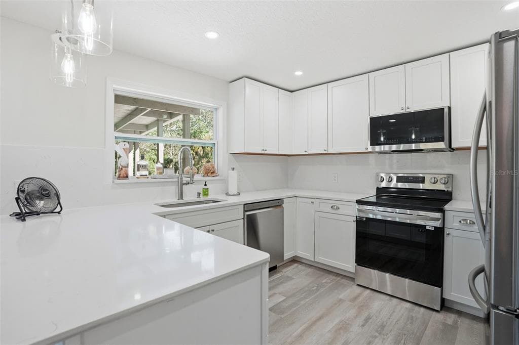 7266 TROPICAL DRIVE photo 6