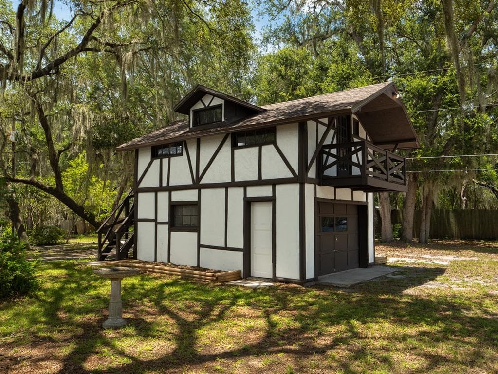 121 SERENA CIRCLE photo 19