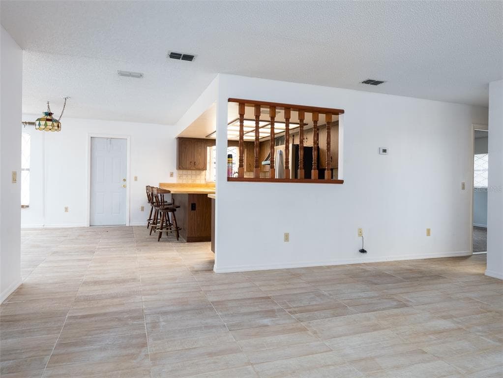 121 SERENA CIRCLE photo 8