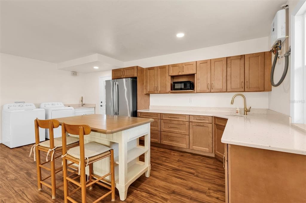 3129 BANYAN WAY photo 23