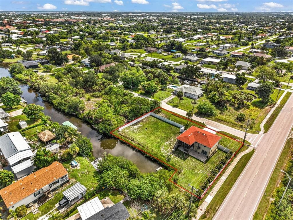 3129 BANYAN WAY photo 3