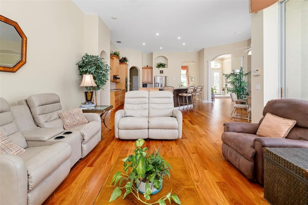 2528 TOM MORRIS DRIVE photo 19