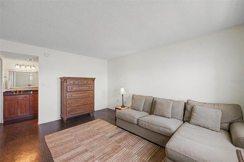9 HAIG PLACE 704 photo 12