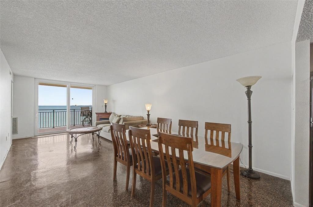 9 HAIG PLACE 704 photo 9