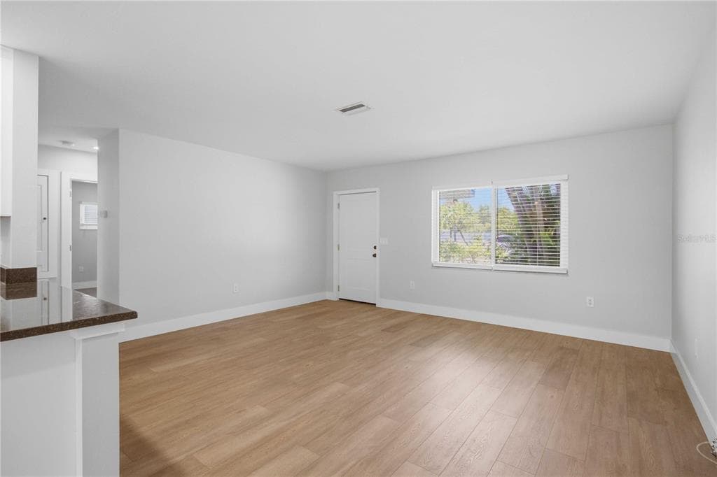 908 24TH AVENUE W photo 9