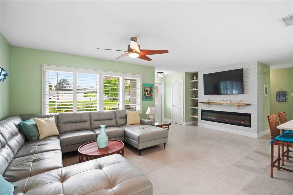 720 IXORA AVENUE photo 6