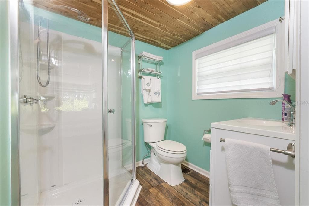 624 BLACKBURN BOULEVARD photo 22