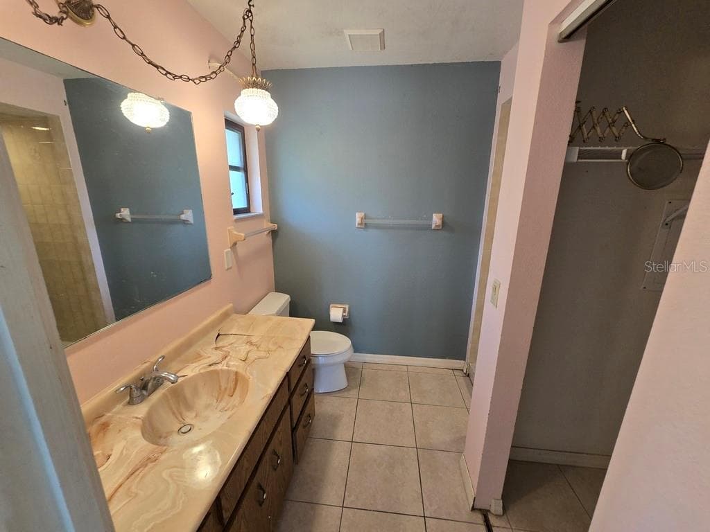 279 KINDRED BOULEVARD photo 12