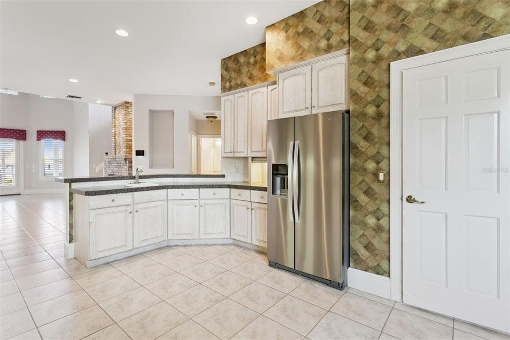 1901 EDGEWATER DRIVE photo 14