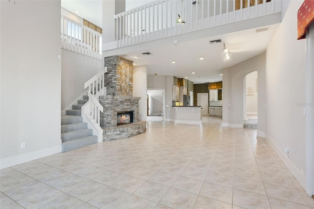 1901 EDGEWATER DRIVE photo 11