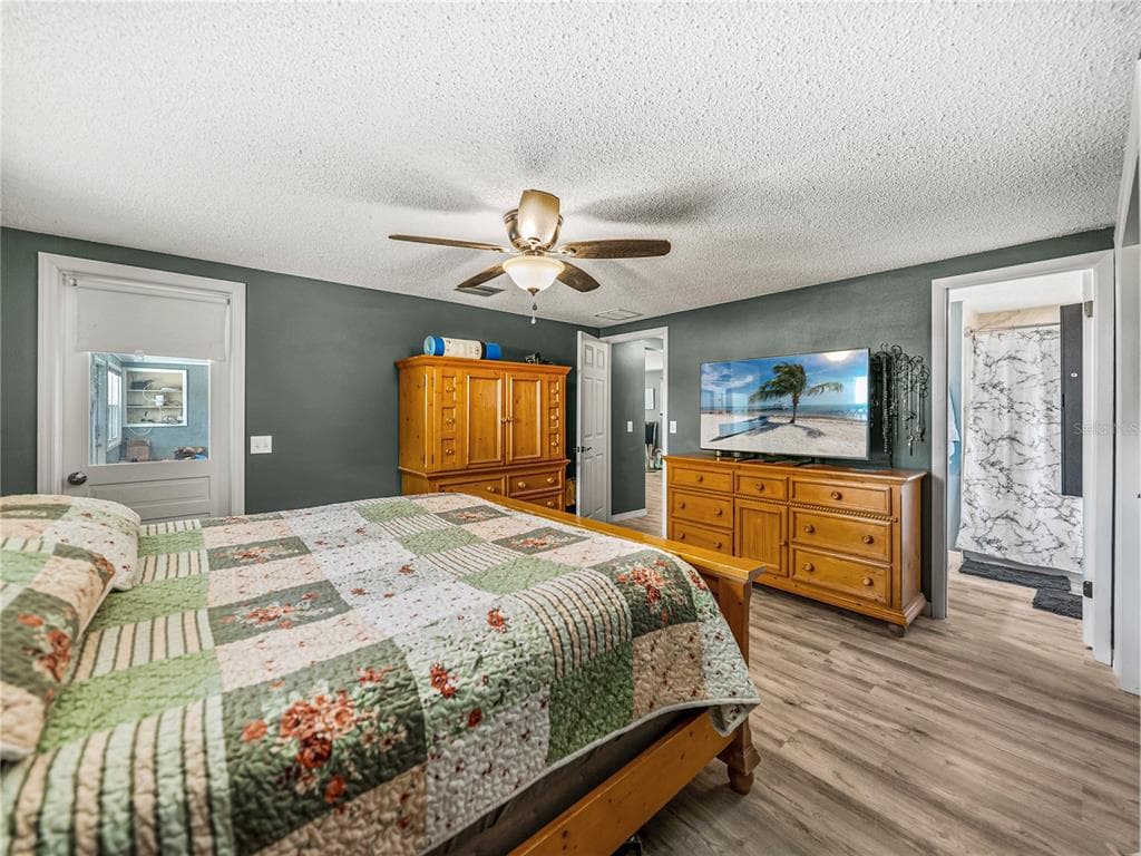 246 CANAL DRIVE photo 14