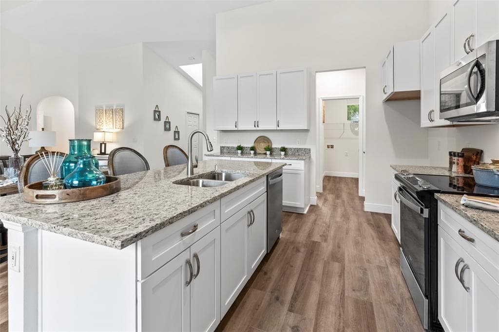 8312 REVELS ROAD photo 9