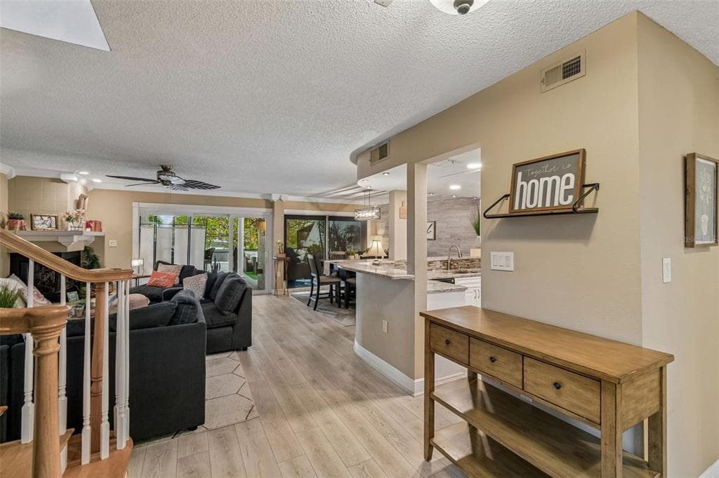 820 SYMPHONY ISLES BOULEVARD photo 7