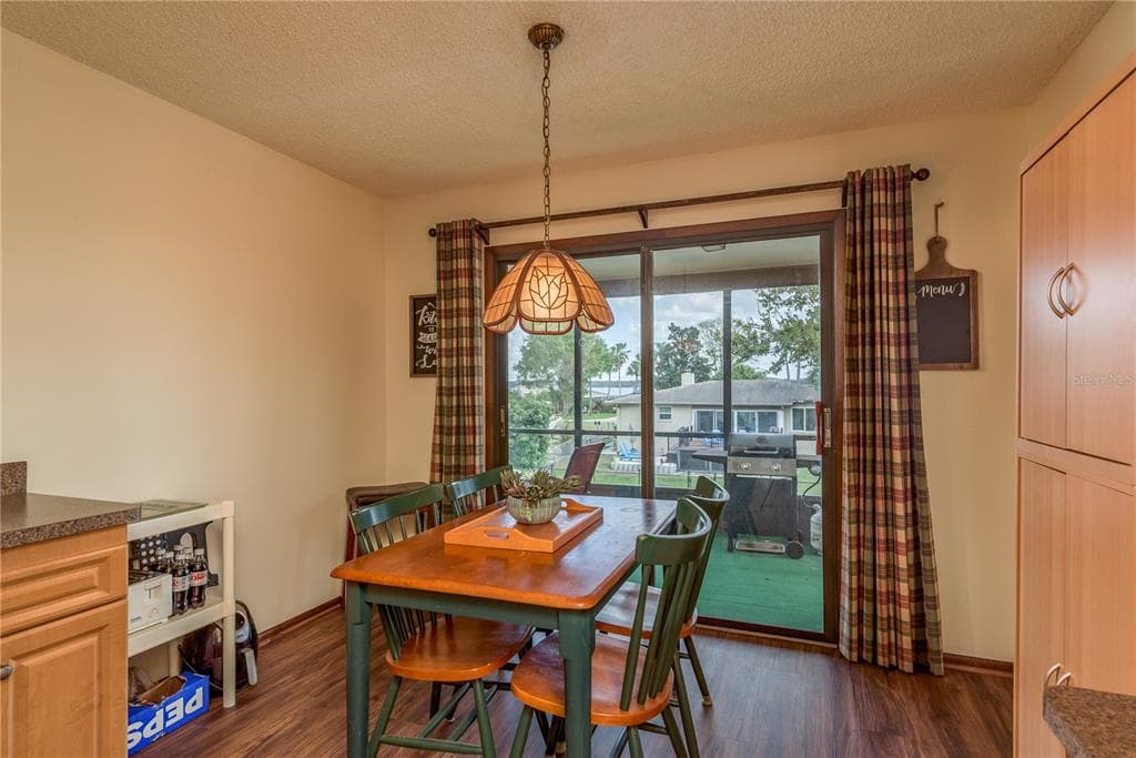 1462 LAKEVIEW DRIVE photo 15