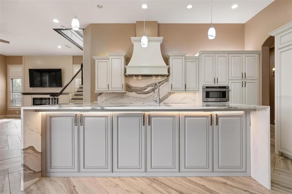 14115 11TH TERRACE NE photo 18
