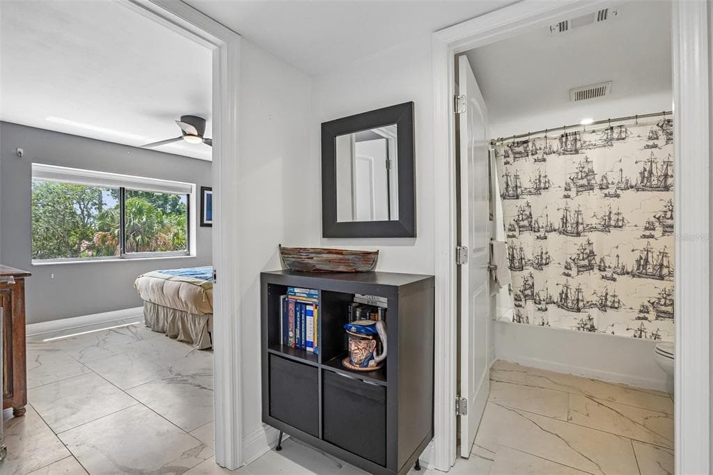 2 ADALIA AVENUE 301 photo 18