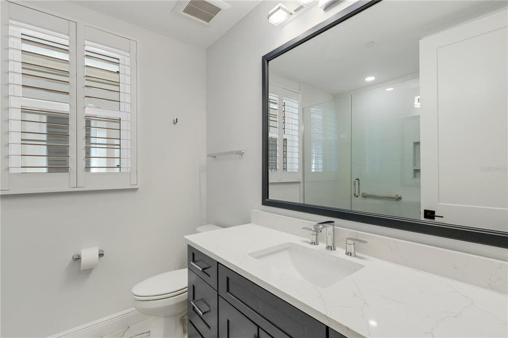 505 TAMIAMI TRAIL N 501 photo 16