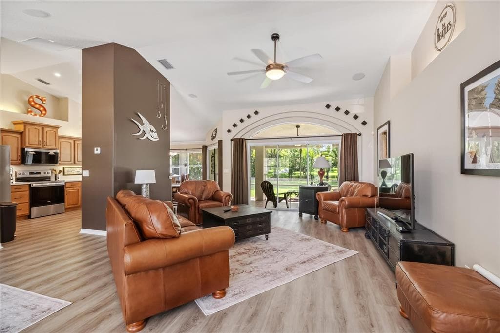 48 BARRING PLACE photo 7
