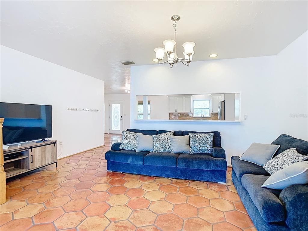 919 KEY WAY photo 18