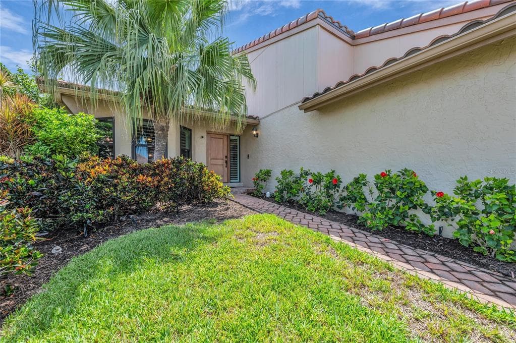 2350 HARBOUR OAKS DRIVE photo 4