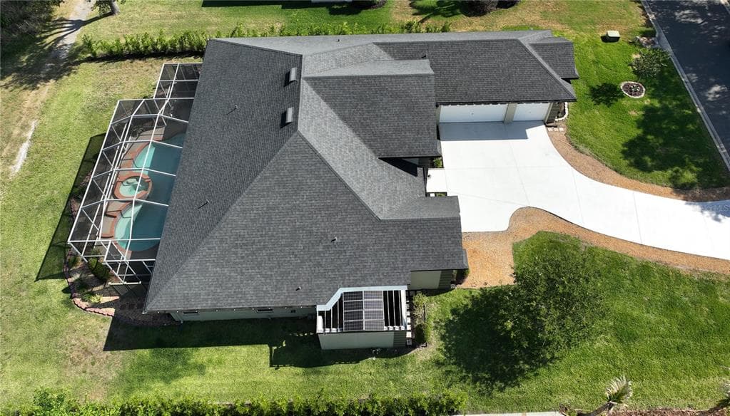 2303 CLUBHOUSE DRIVE photo 2