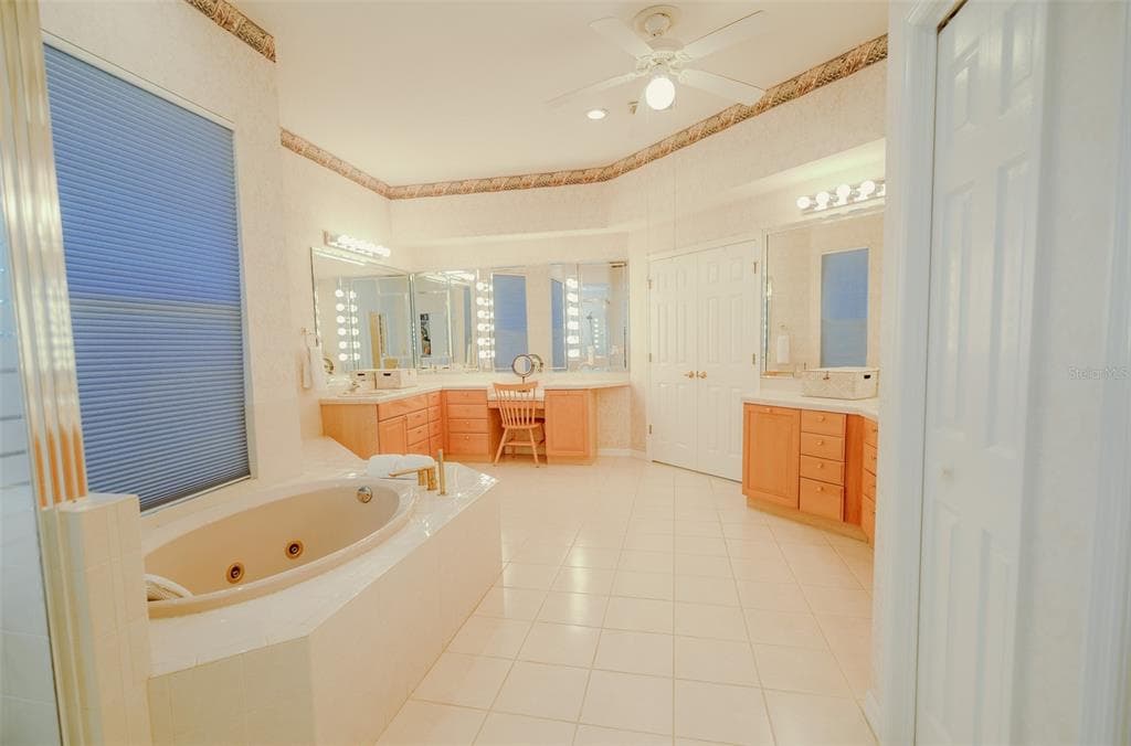 2303 CLUBHOUSE DRIVE photo 16