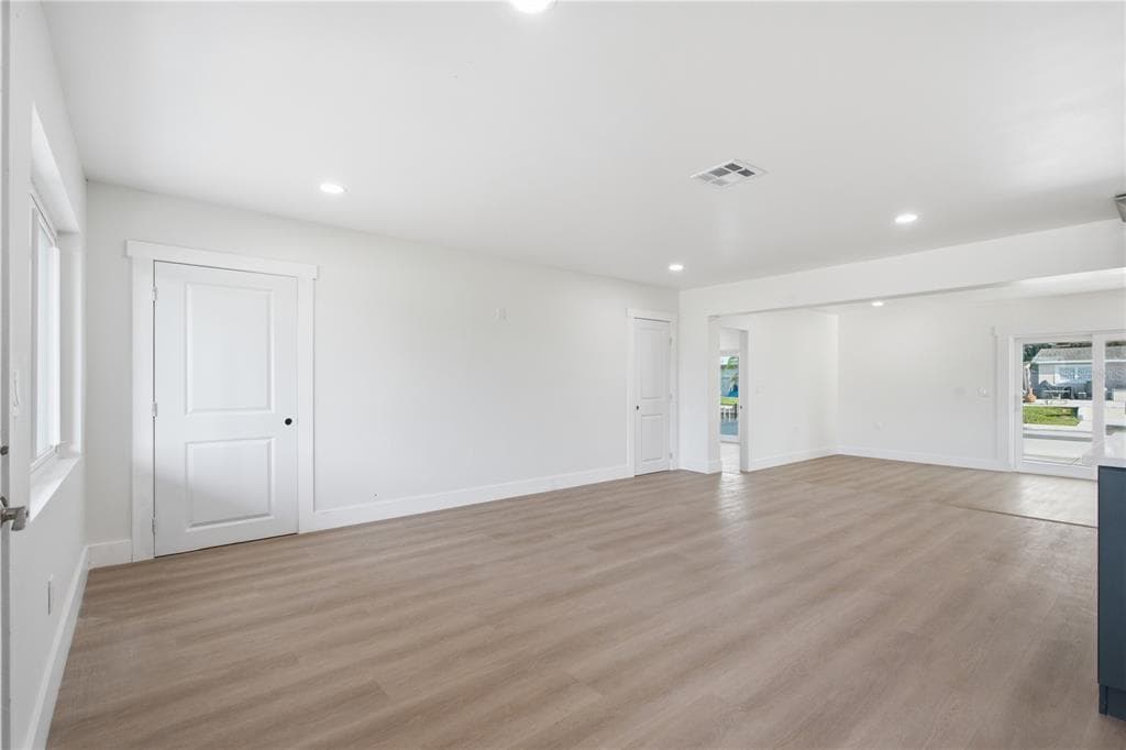 9460 TREASURE LANE NE photo 13