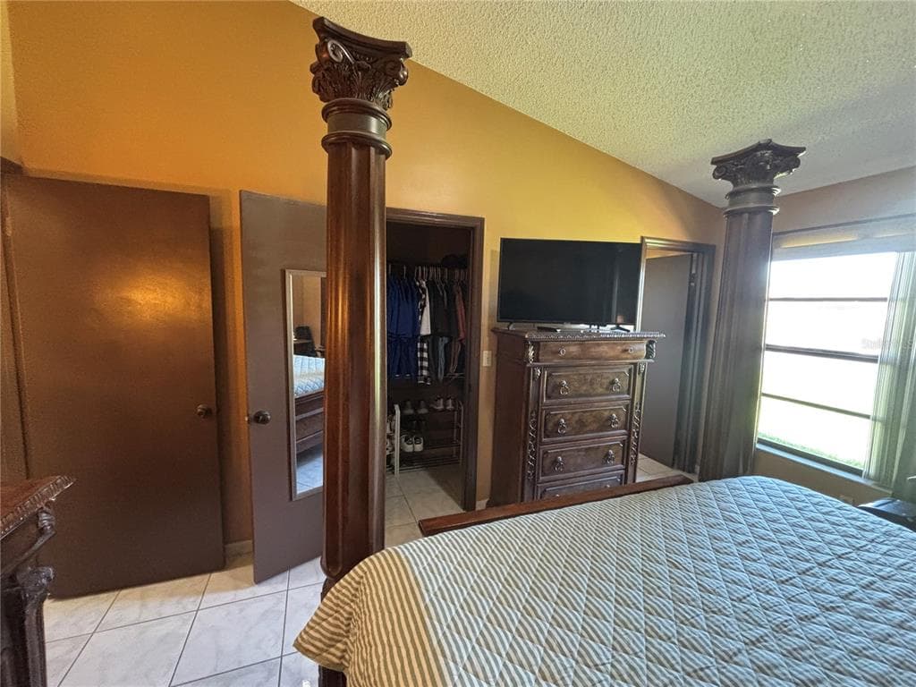 9840 BALMORAL CIRCLE photo 18