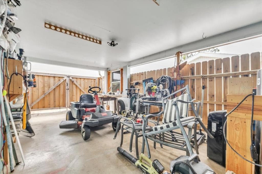 1144 PINE STREET photo 22