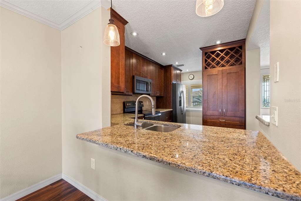 8150 BRENT STREET 747 photo 10
